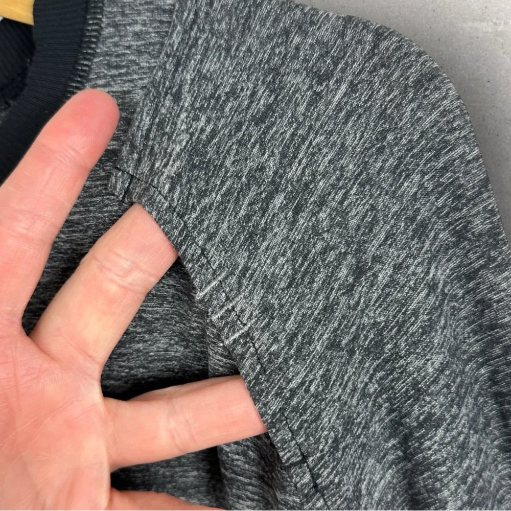 Lululemon Mens Heathered Grey Long‎ Sleeve Crew Neck T-Shirt Mens Active Tee XL - Picture 6 of 10